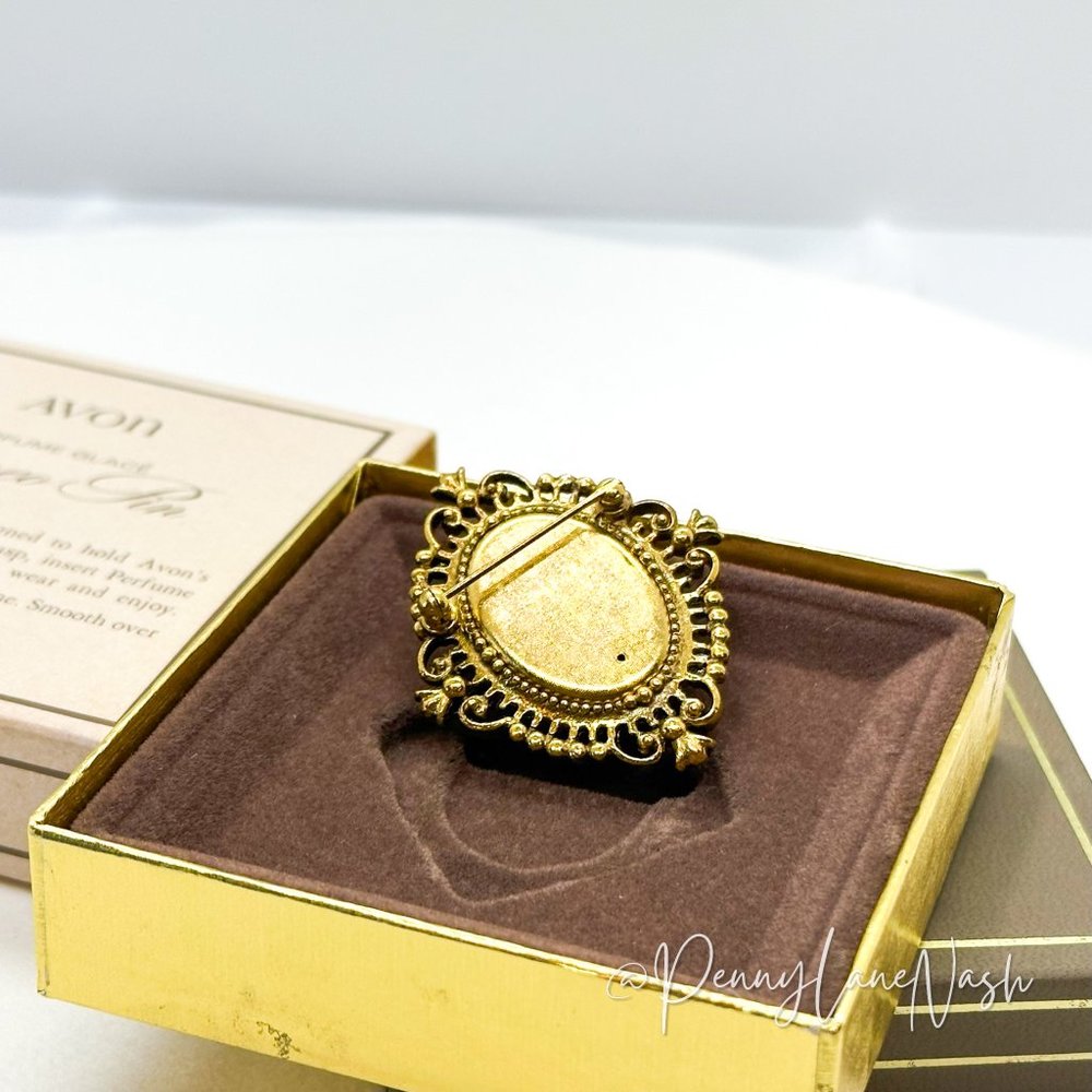 NIB Vintage Avon Perfume Glace Silhouette Cameo Pin Brooch - Picture 6 of 7